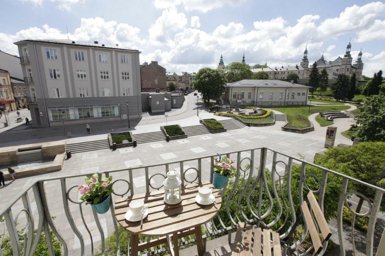 Apartamenty Sienkiewicza - Bezplatny Parking, Centrum, Park, Fv Kielce Eksteriør billede