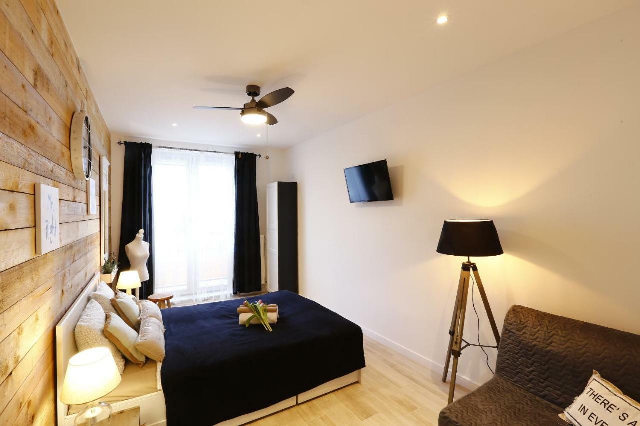Apartamenty Sienkiewicza - Bezplatny Parking, Centrum, Park, Fv Kielce Eksteriør billede